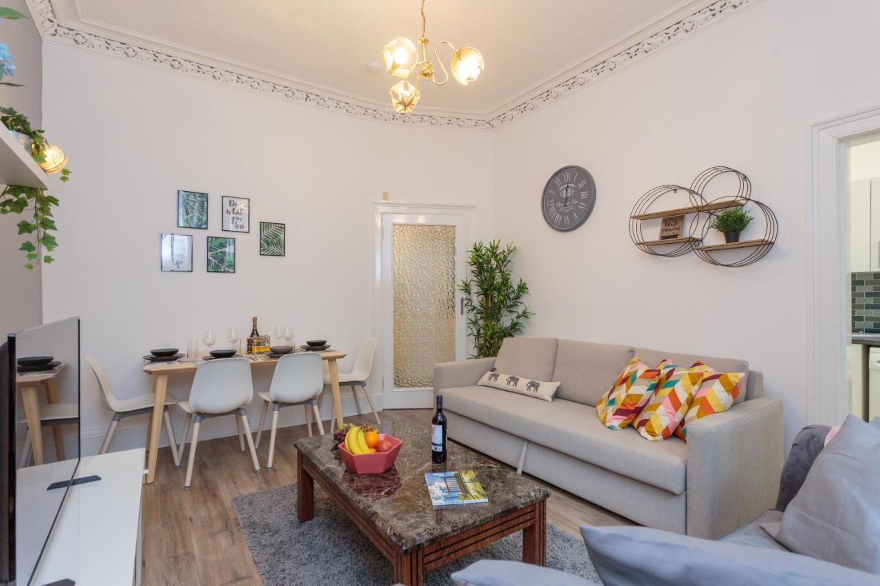 Stylish Apartment At The Edge Of Meadows Park Edinburgh Exterior photo
